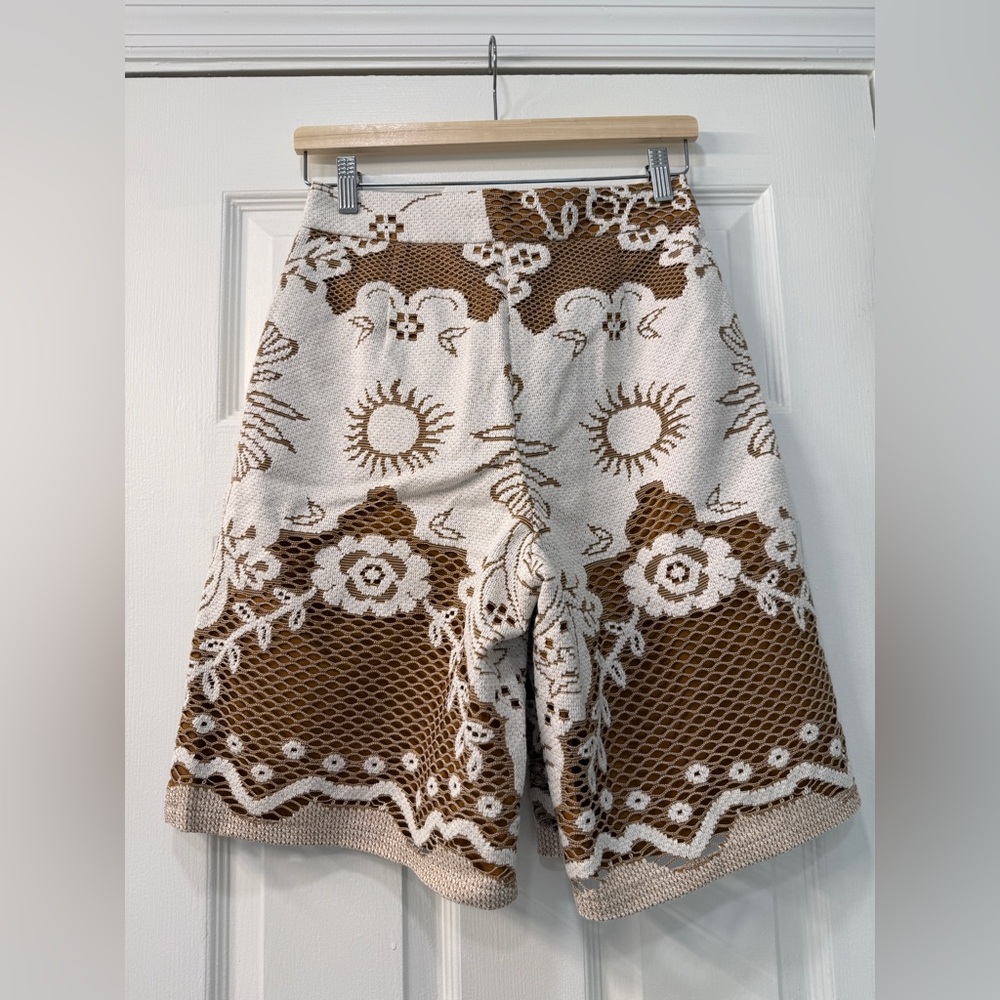 NWT Beatrice .b lace bermuda fully lined - Picture 2 of 12